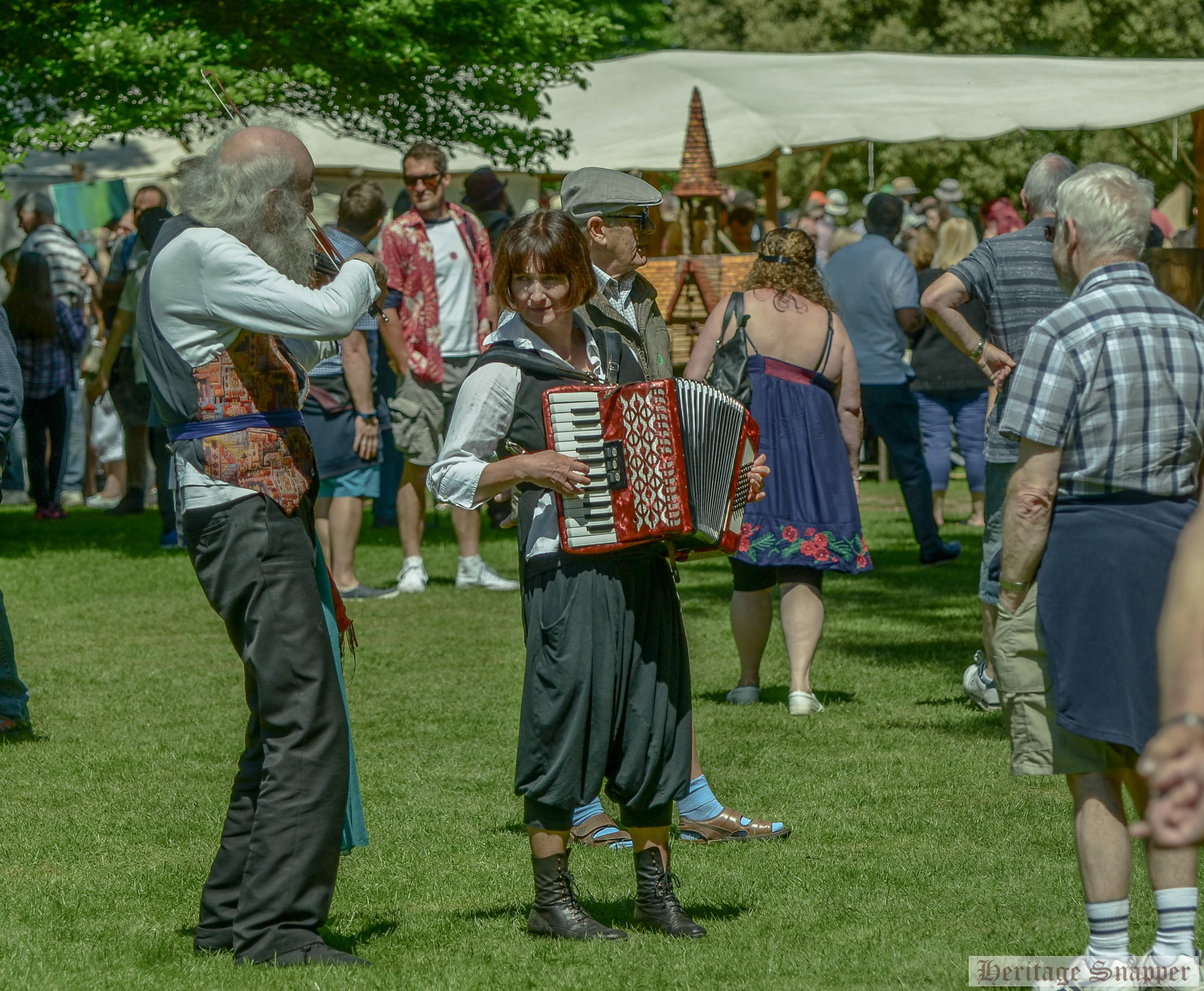 Credit 'Heritage Snapper'.